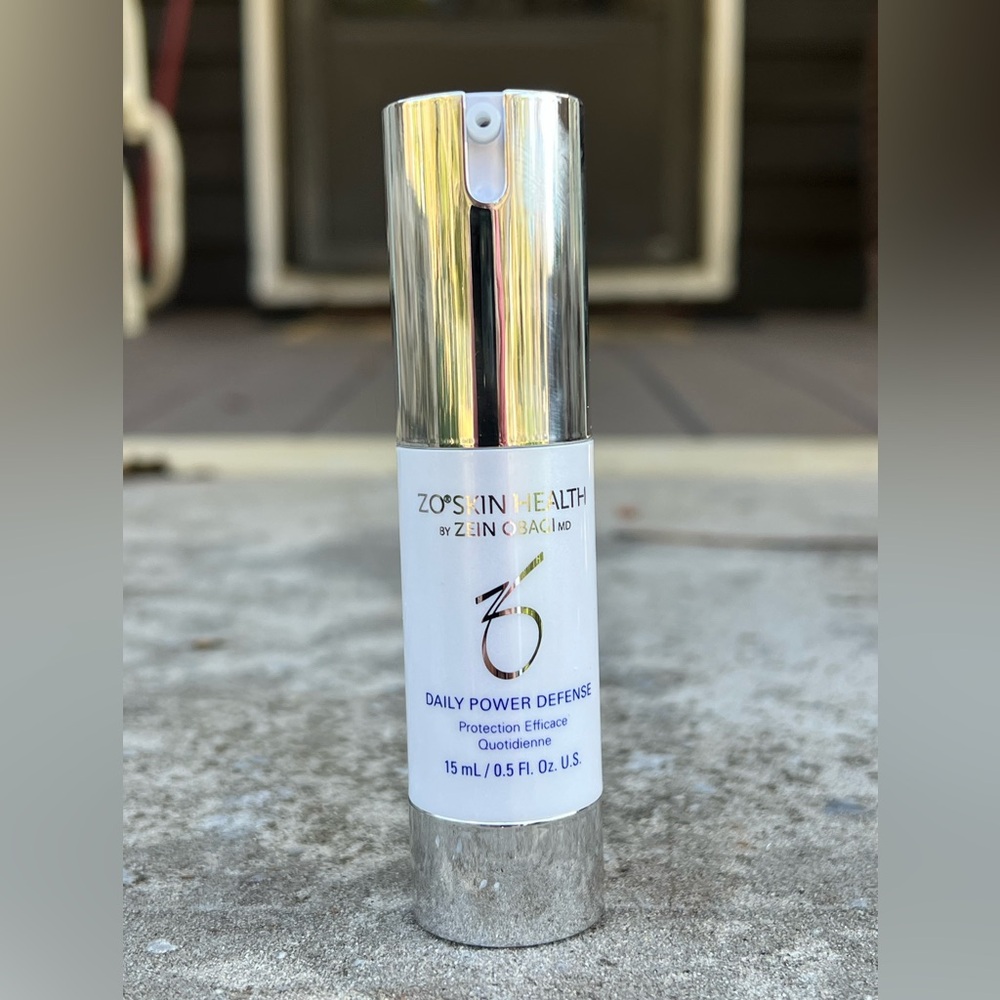 ZO Skin Health Daily Power Defense - Silver and White